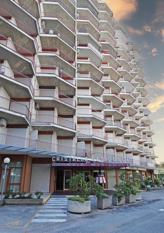 Nuovo Fronte Spiaggia, Terrazza Sul Mare E Piscina Lignano Sabbiadoro Exterior photo