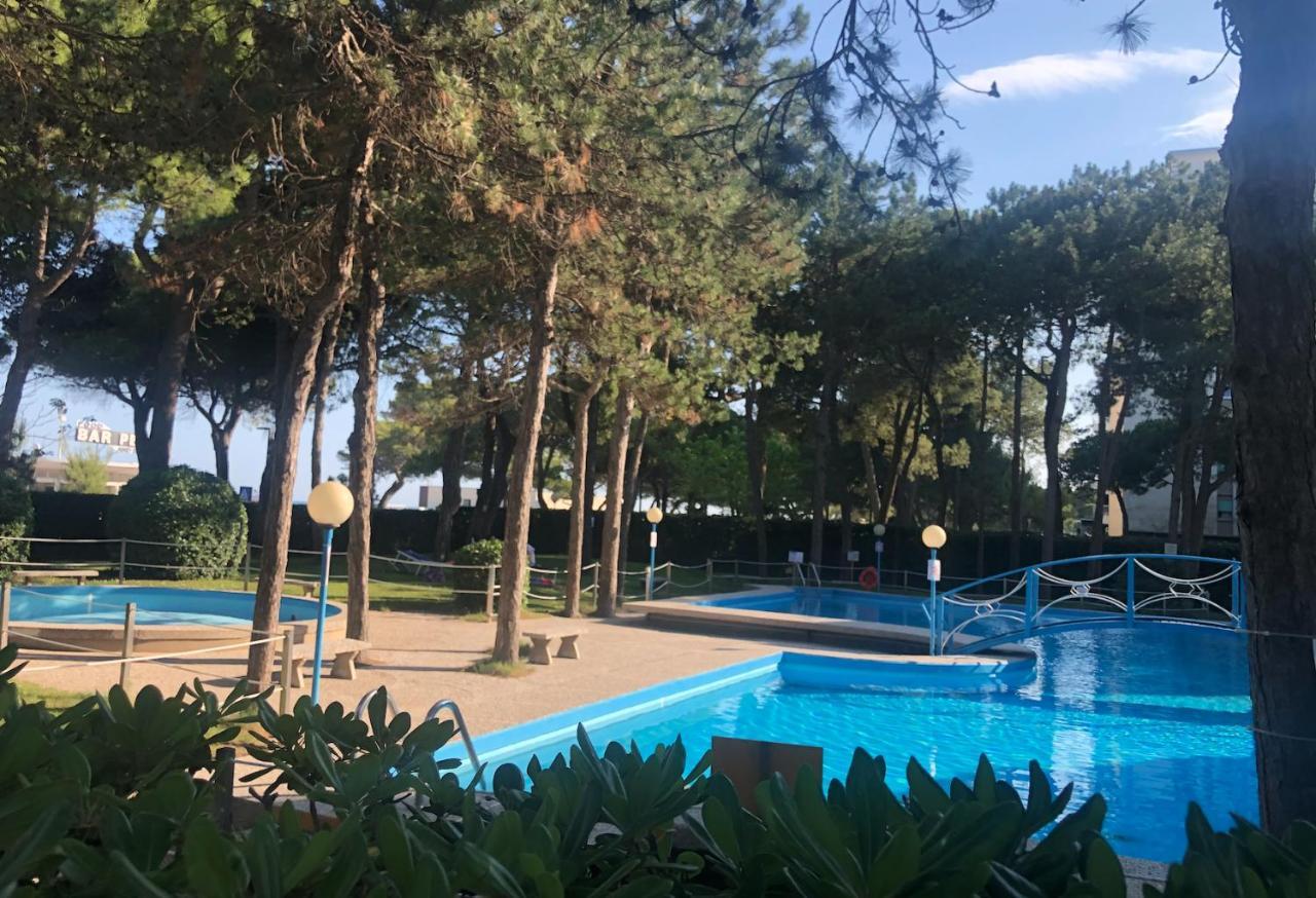 Nuovo Fronte Spiaggia, Terrazza Sul Mare E Piscina Lignano Sabbiadoro Exterior photo